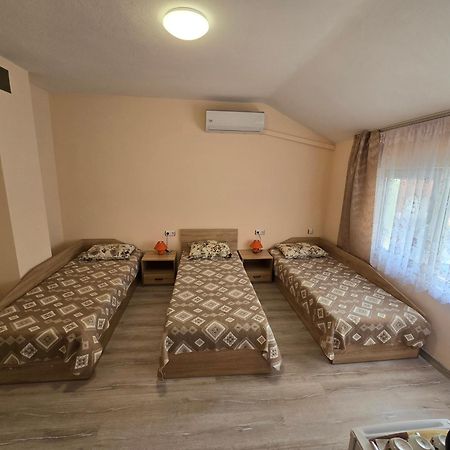 Fema Guest House Balchik Phòng bức ảnh