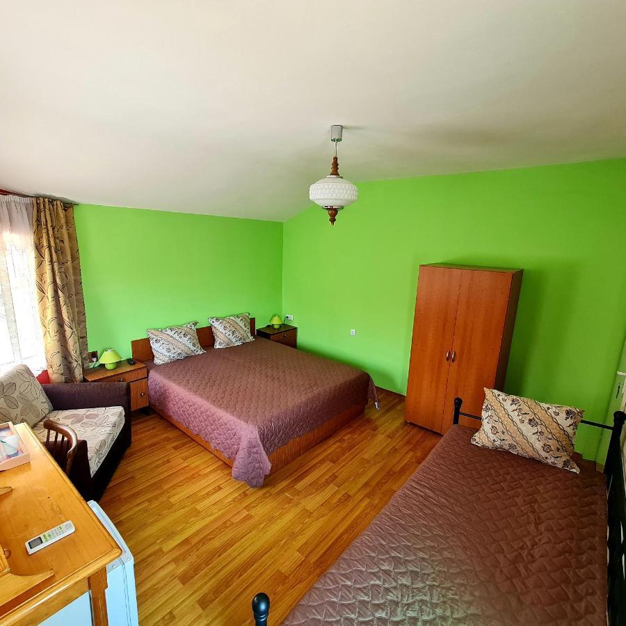 Fema Guest House Balchik Ngoại thất bức ảnh