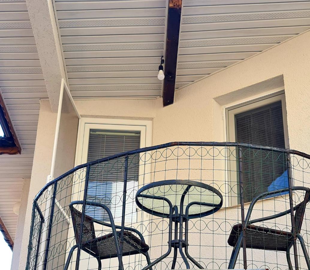 Fema Guest House Balchik Ngoại thất bức ảnh
