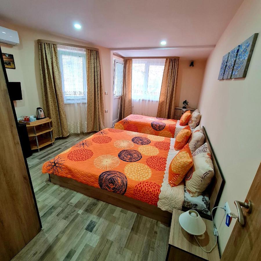 Fema Guest House Balchik Ngoại thất bức ảnh