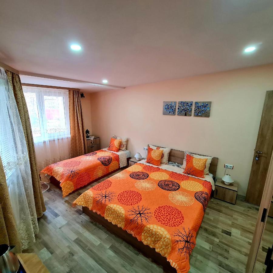 Fema Guest House Balchik Ngoại thất bức ảnh