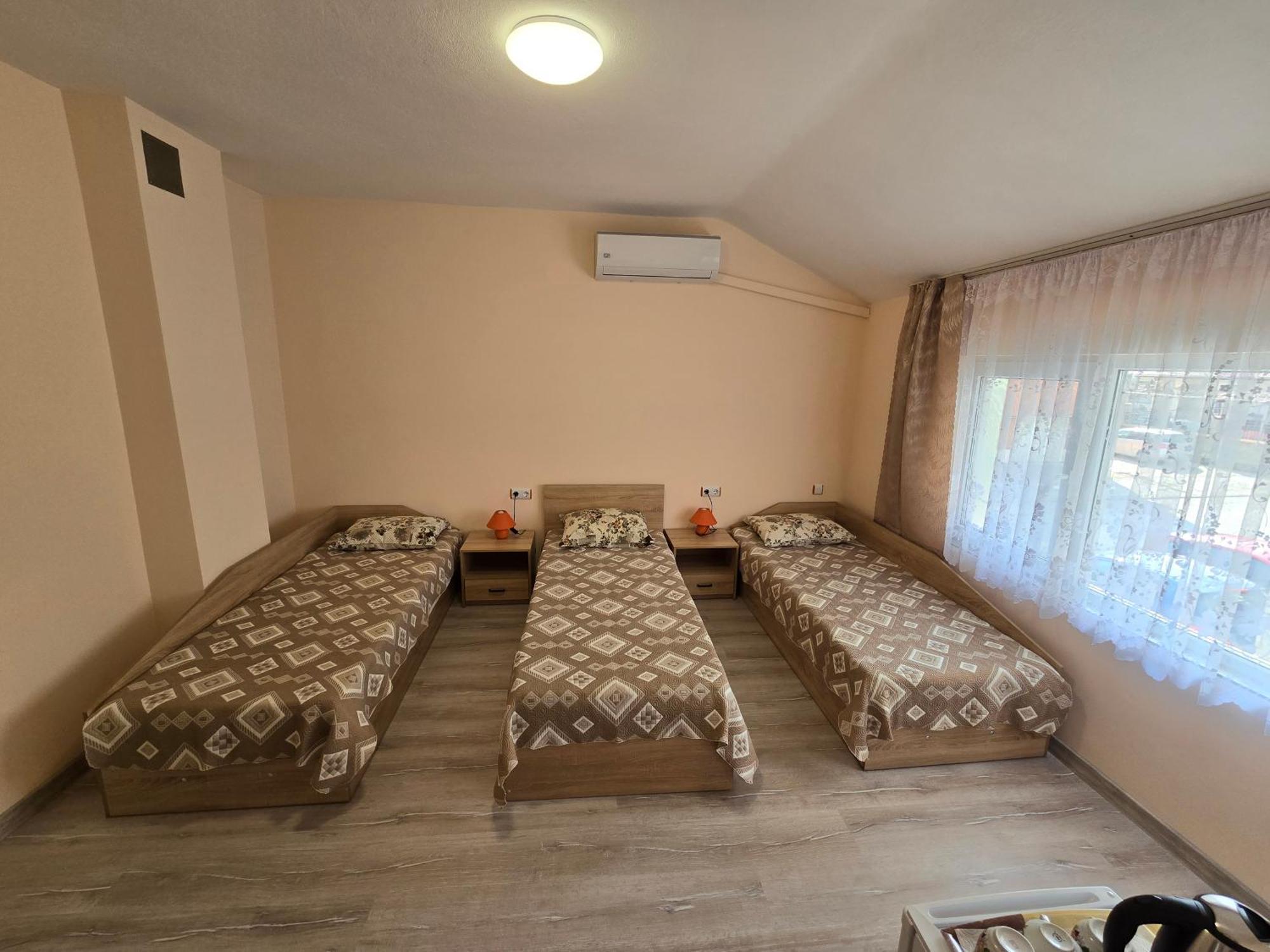 Fema Guest House Balchik Phòng bức ảnh