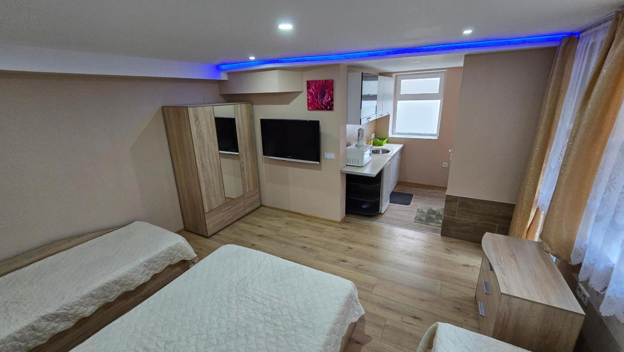 Fema Guest House Balchik Phòng bức ảnh